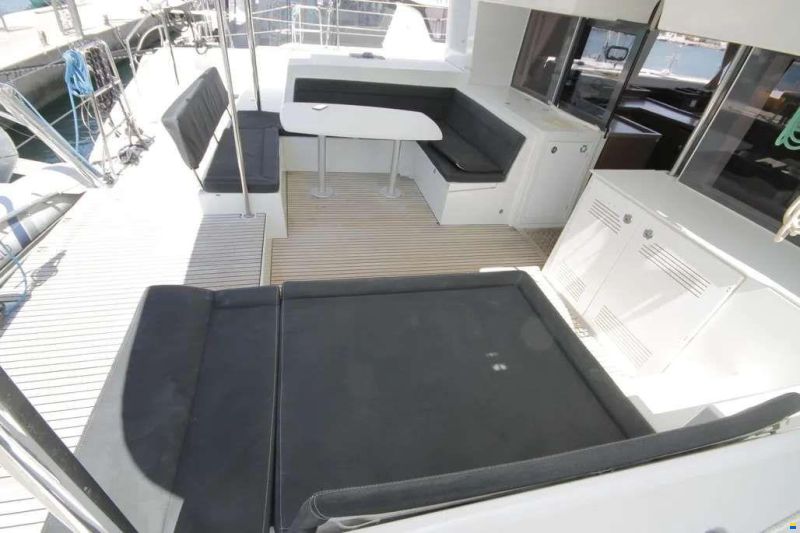 Lagoon 450 F