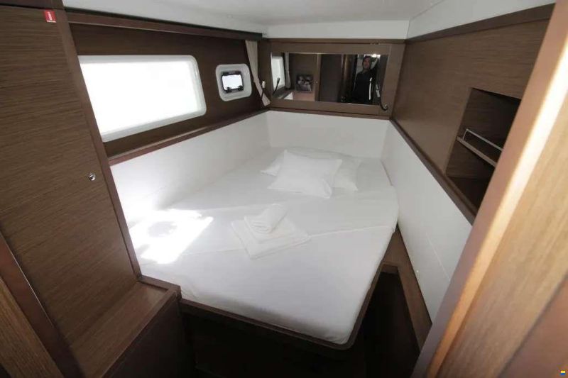 Lagoon 450 F