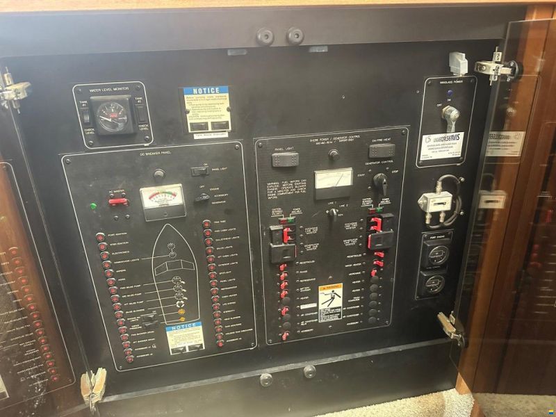 Bayliner 3587 AFT CABIN