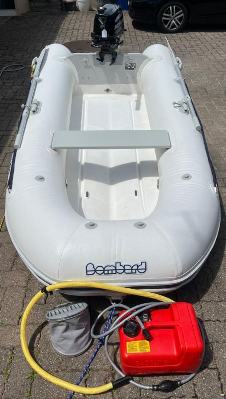 Bombard AX500