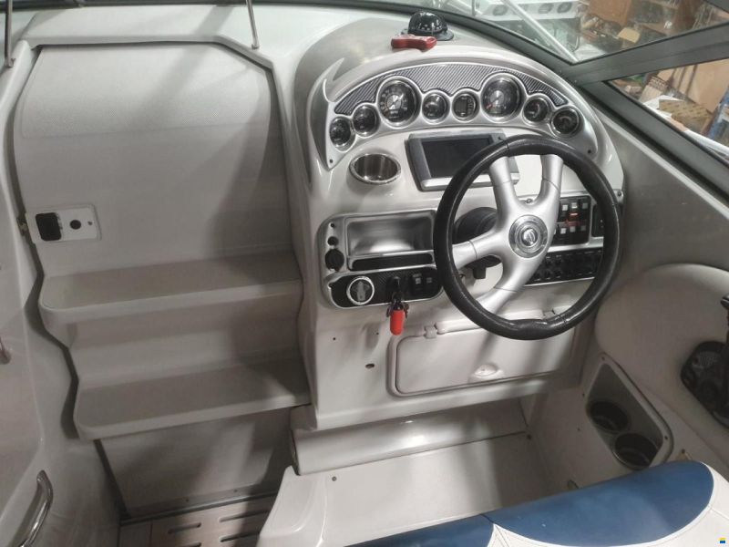 Crownline 270 CR