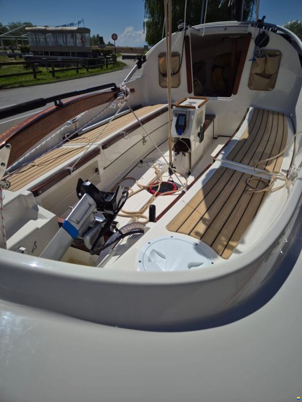 Swallow Yachts Bayraider Expedition 20S