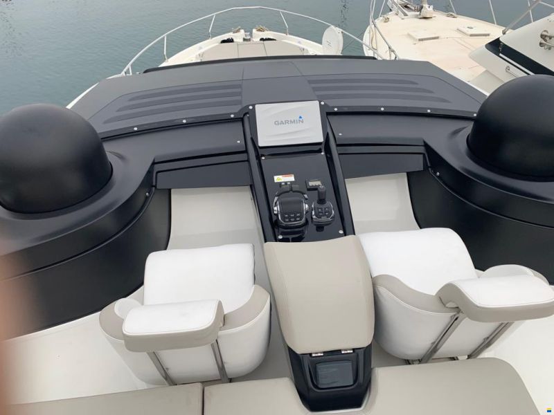 Cranchi E52S