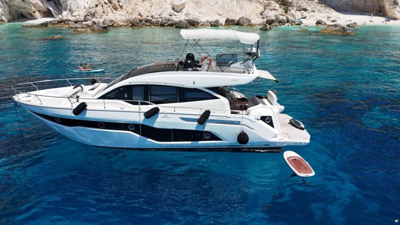 Cranchi E52S