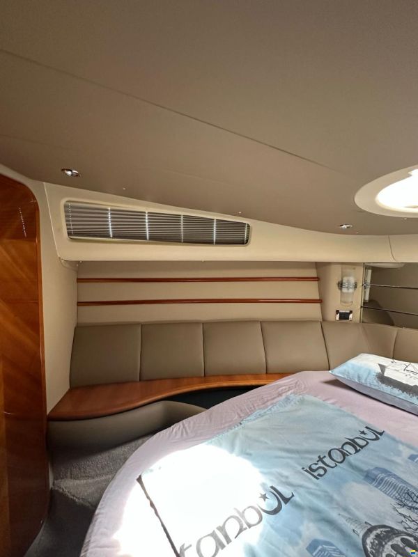 Azimut 46