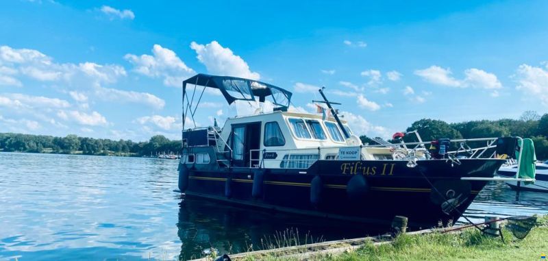 Millboat geräumige Motorjacht
