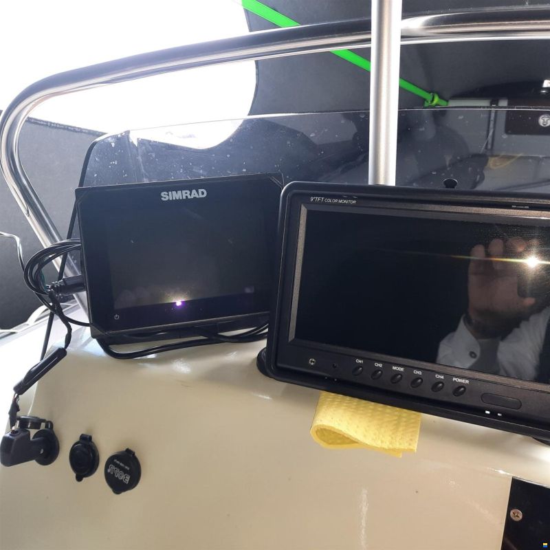 Trimarine 770 Cabin