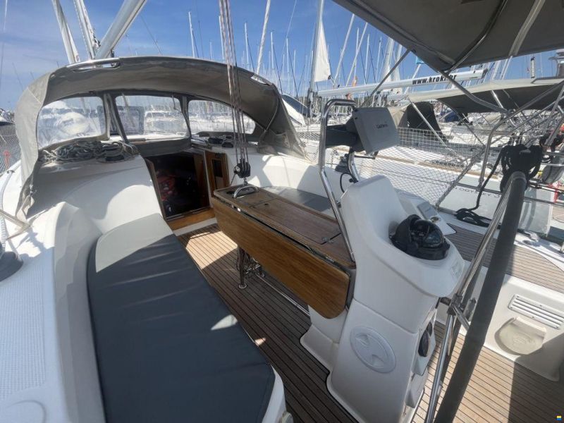 Bavaria 33 crusier