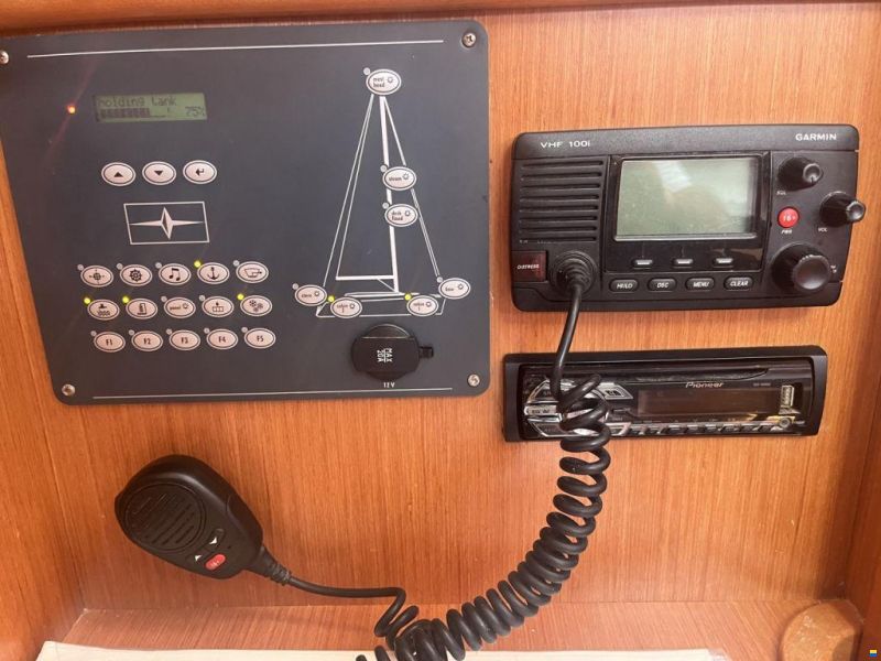 Bavaria 33 crusier