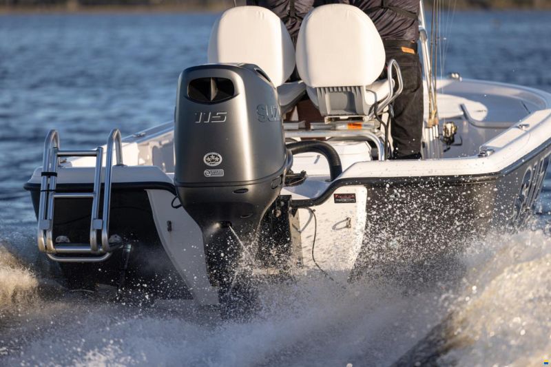 Suzuki DF115BTL-STEALTH