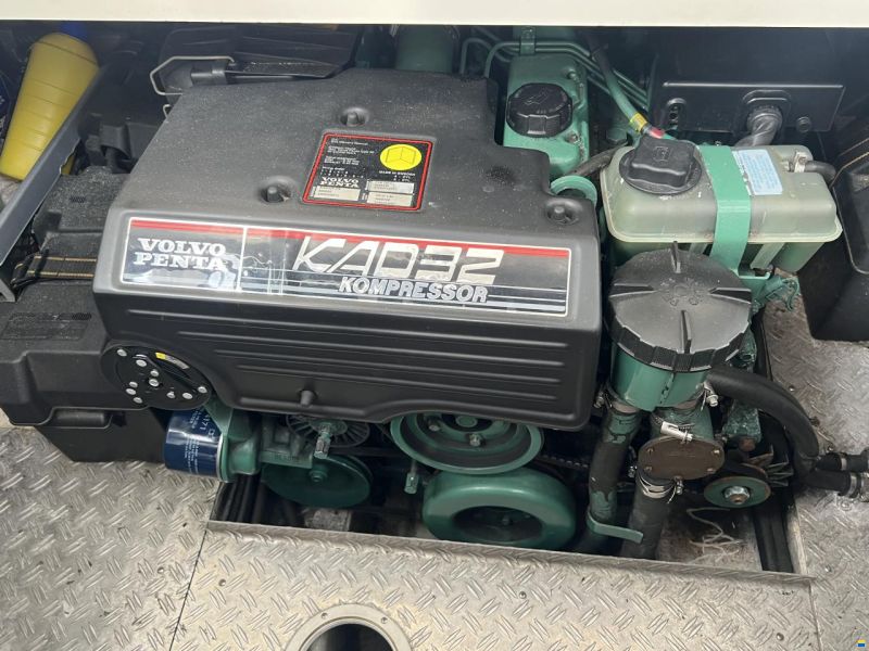 Larson 274 Cabrio