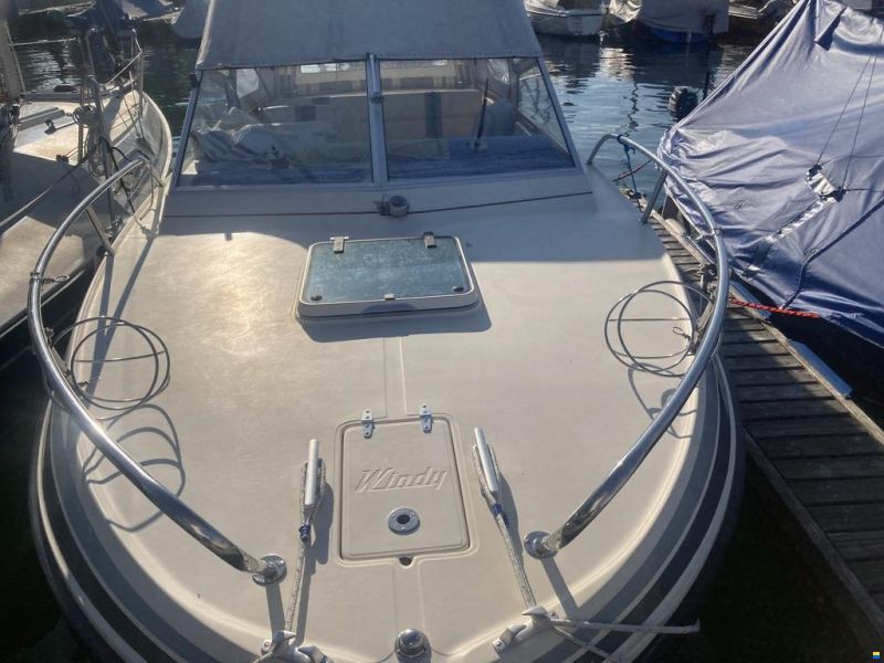 Windy 23FC