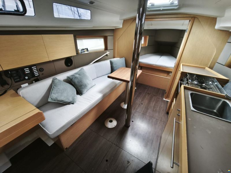 Beneteau Oceanis 35