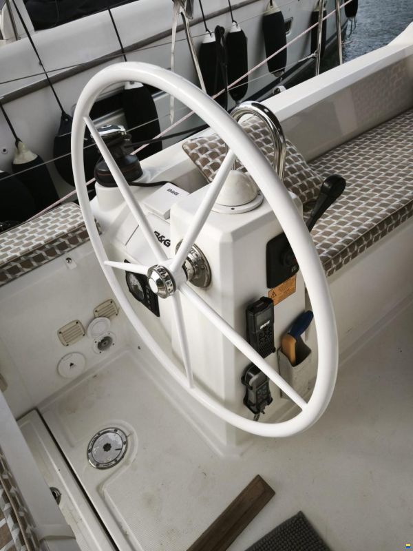 Beneteau Oceanis 35