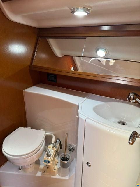 Cantiere Del Pardo GRAND SOLEIL 37 Be'C