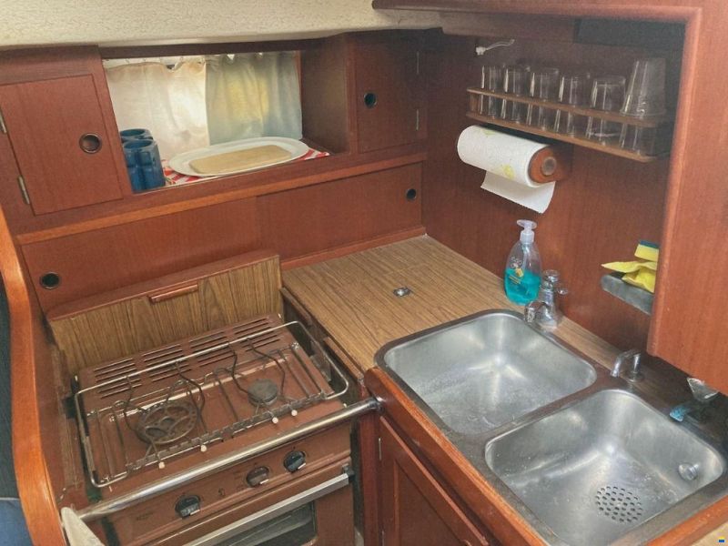 Hallberg-Rassy 352