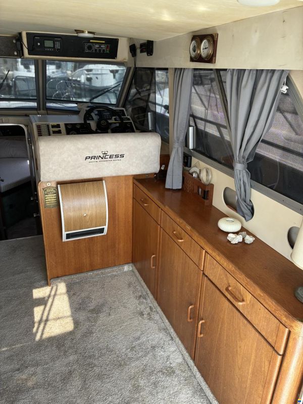 Princess 330