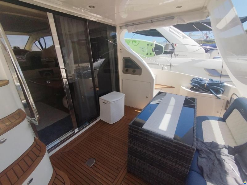 Azimut 46
