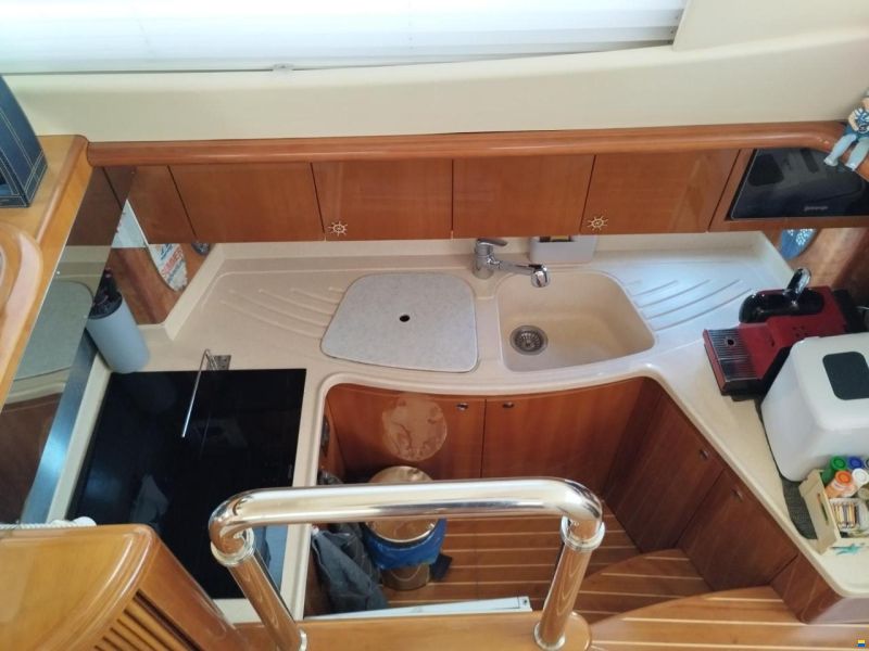 Azimut 46