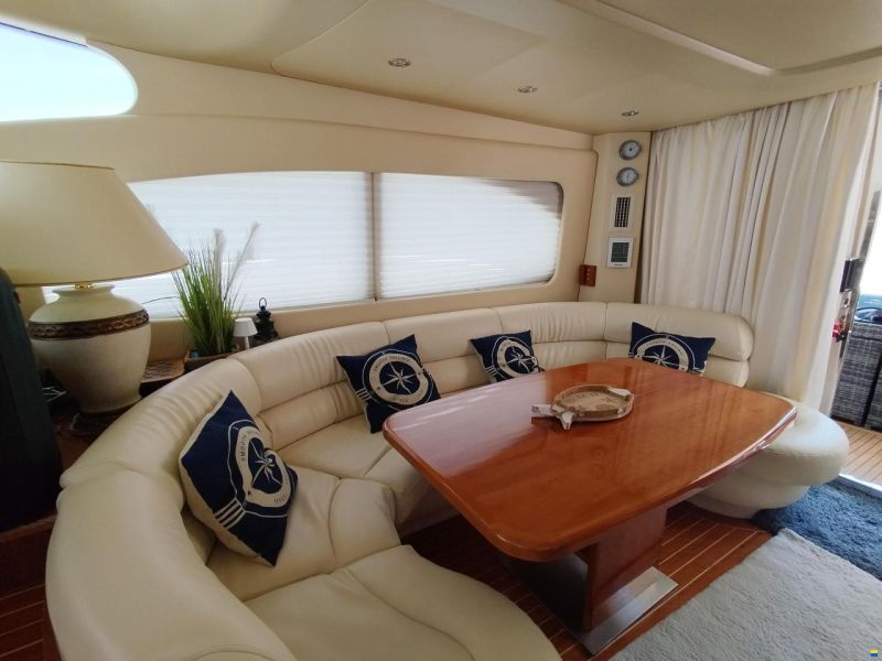 Azimut 46