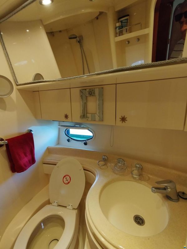 Azimut 46