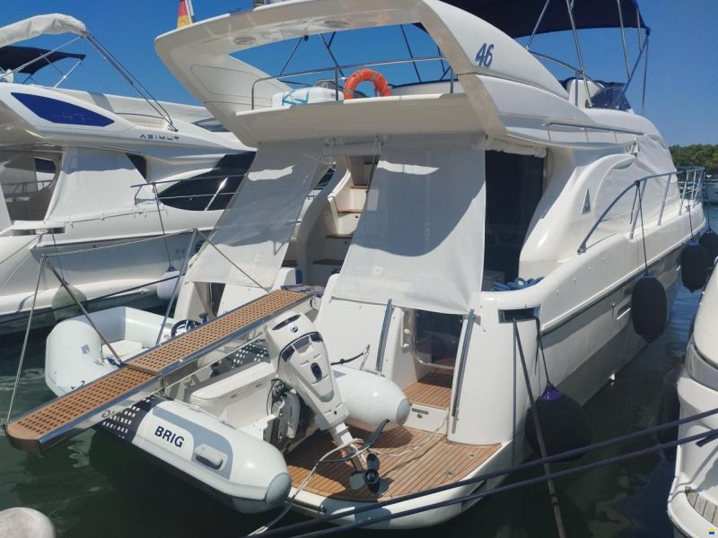 Azimut 46