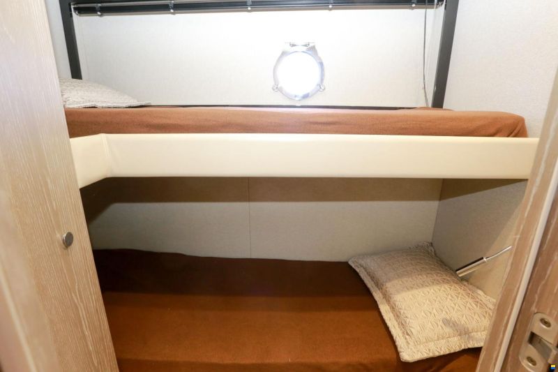 Azimut Magellano 53