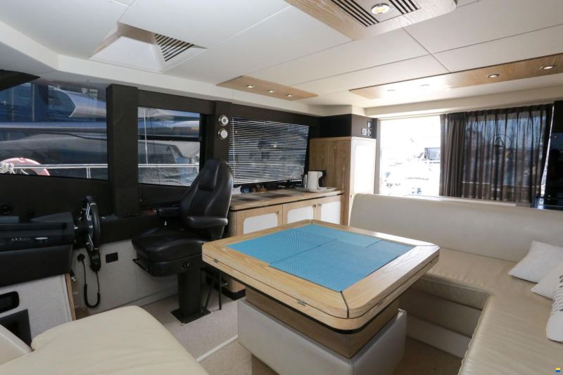 Azimut Magellano 53