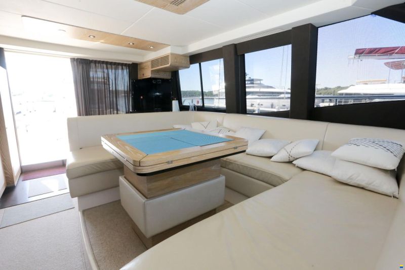 Azimut Magellano 53