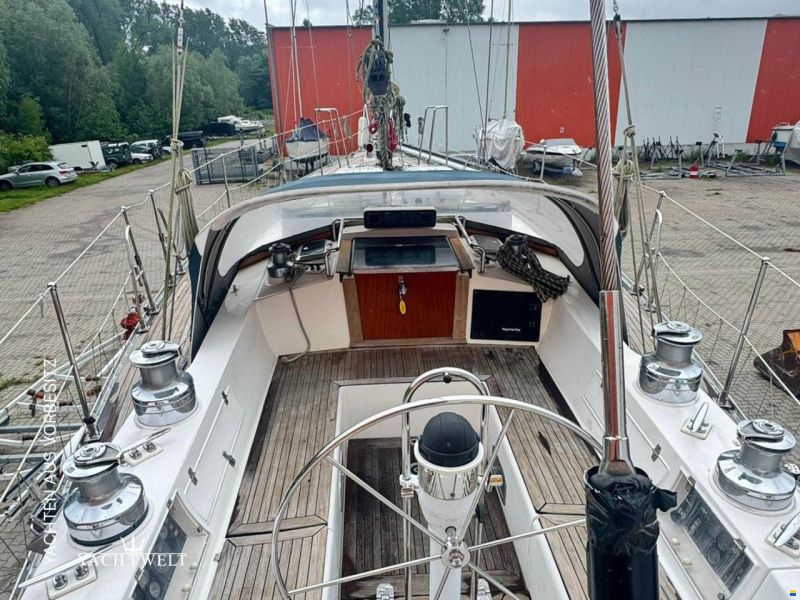 SEGEL YACHT KAUFMANN 49