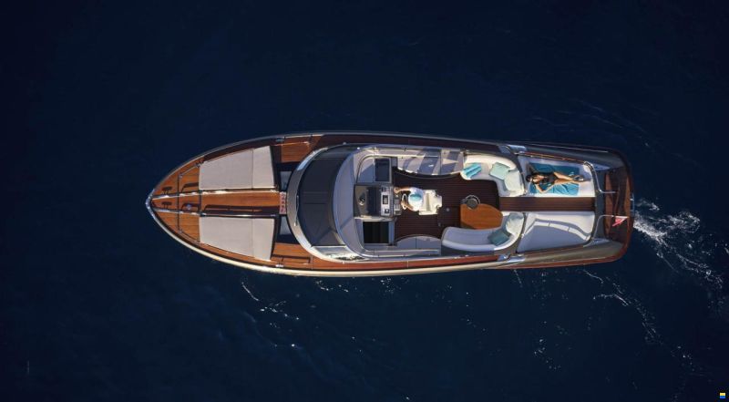 Riva Rama Super 44