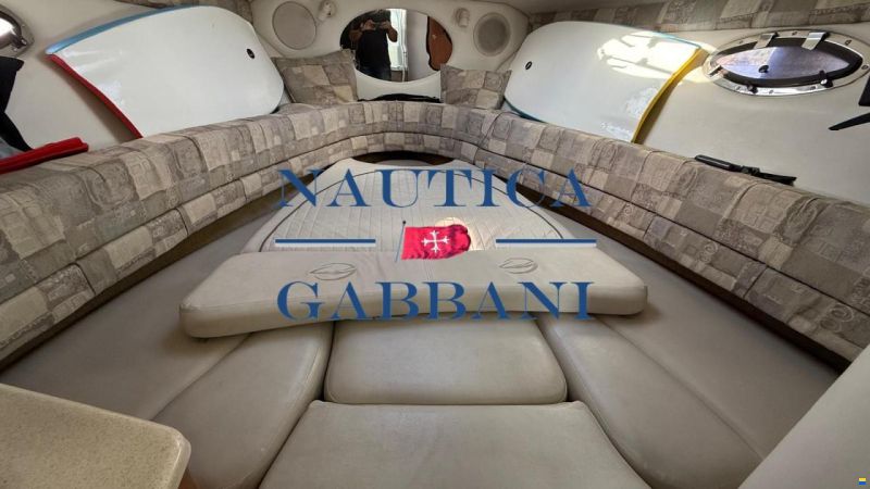 Crownline 270 CR