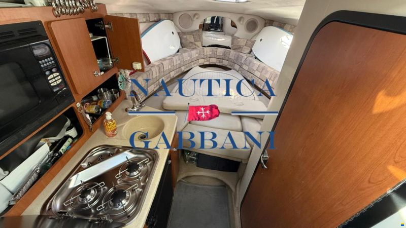 Crownline 270 CR