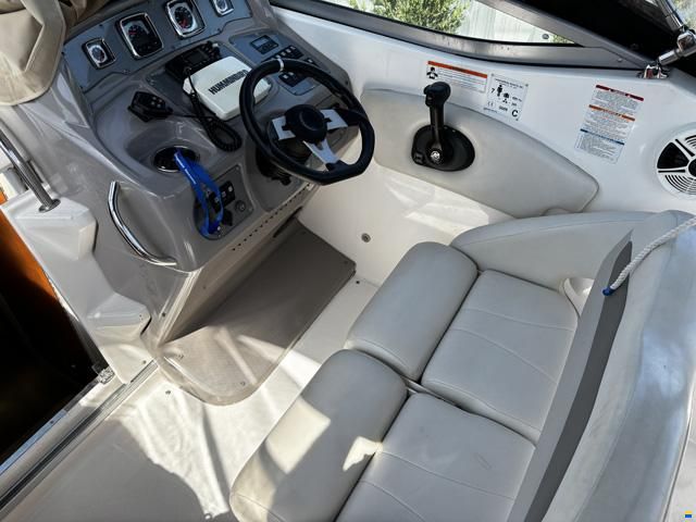 Chaparral 250 Signature