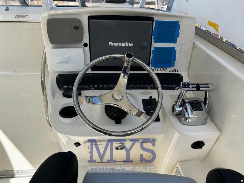 Boston Whaler 305 CONQUEST