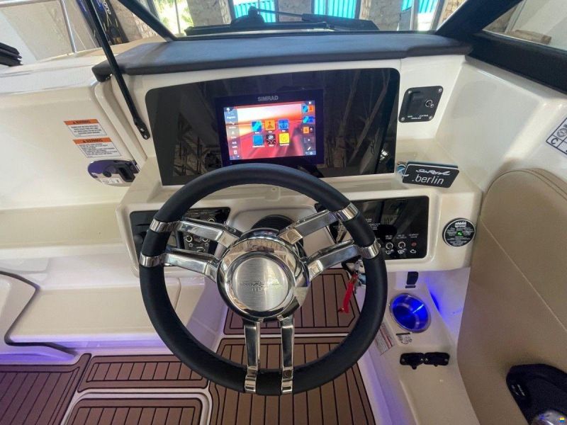 Sea Ray 230 SSOE SUNSPORT