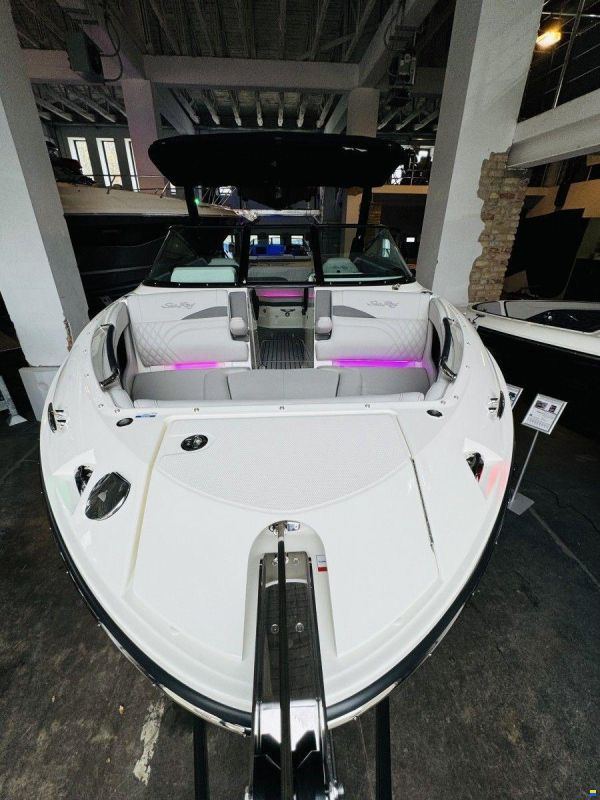 Sea Ray 260 SLX