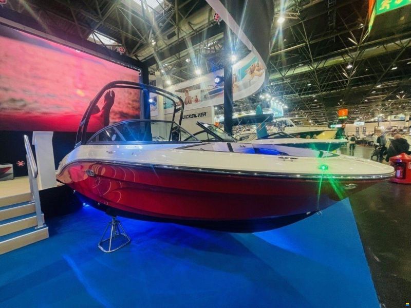 Sea Ray 210 SPXE SPN