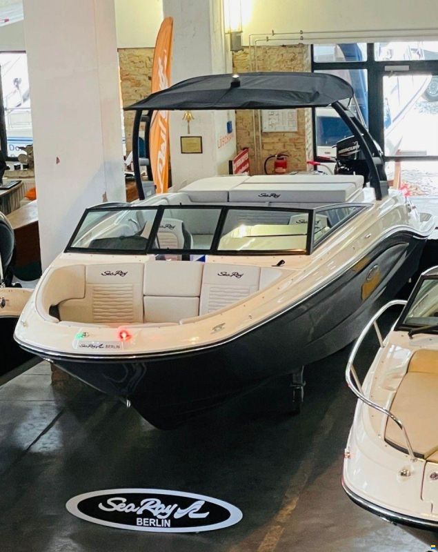 Sea Ray 230 SPX