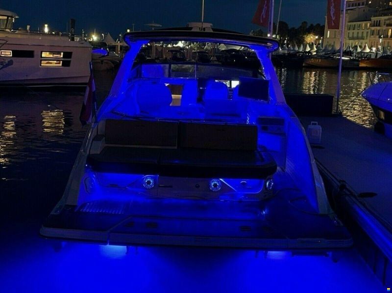 Sea Ray 400 SLX Bowrider