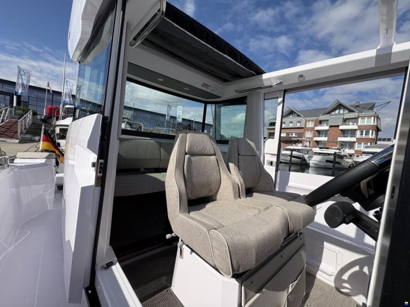 Axopar 29 XC Cross Cabin