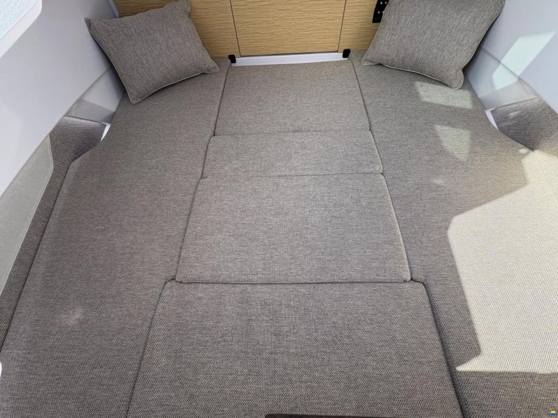Axopar 29 XC Cross Cabin