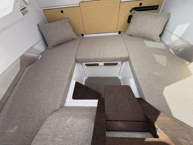 Axopar 29 XC Cross Cabin