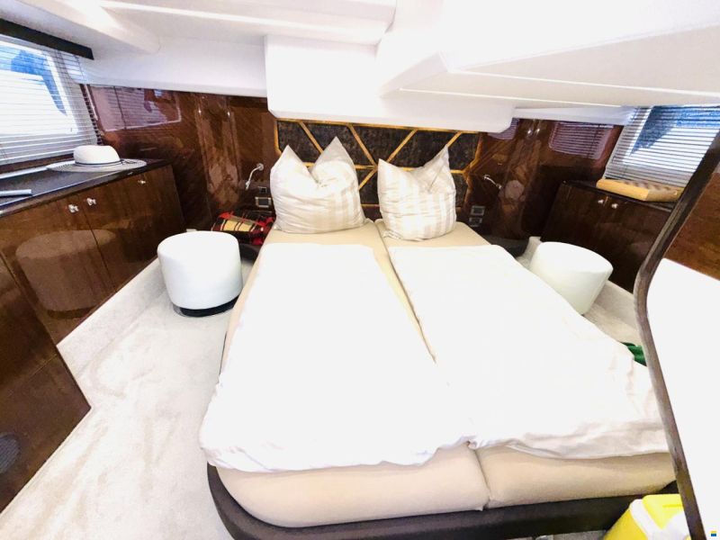 Galeon 400 Fly