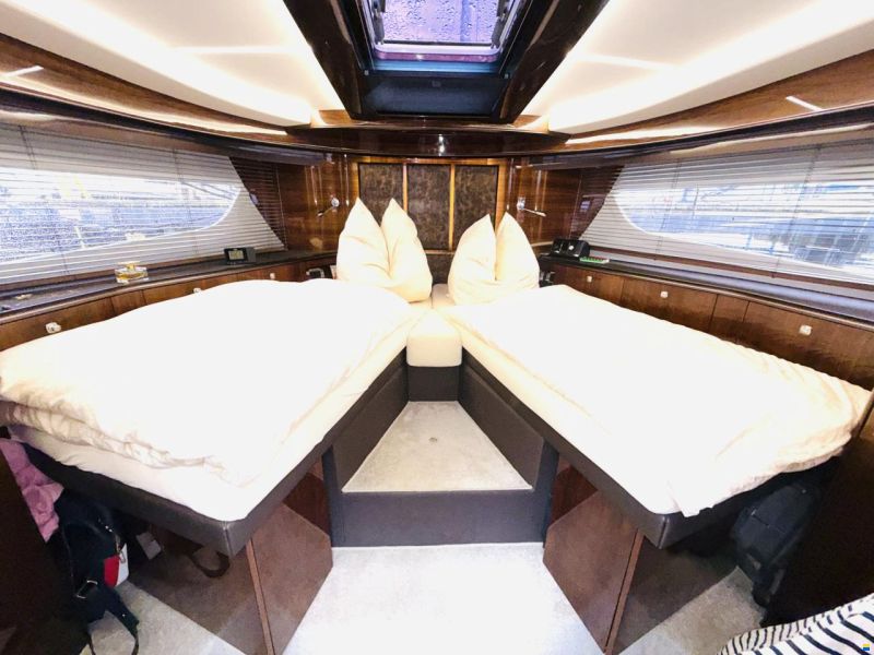 Galeon 400 Fly