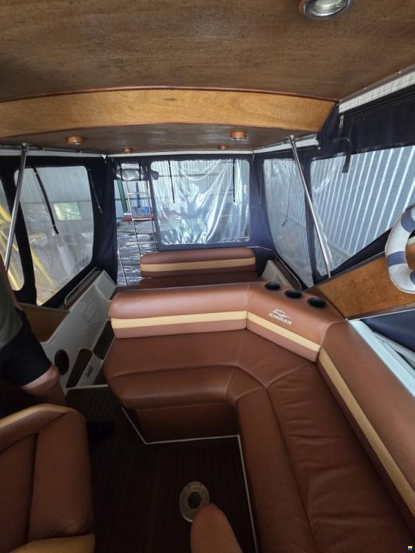 Rinker Fiesta Vee 260