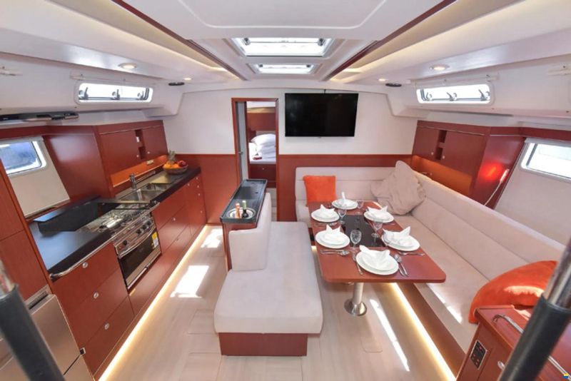Hanse 505