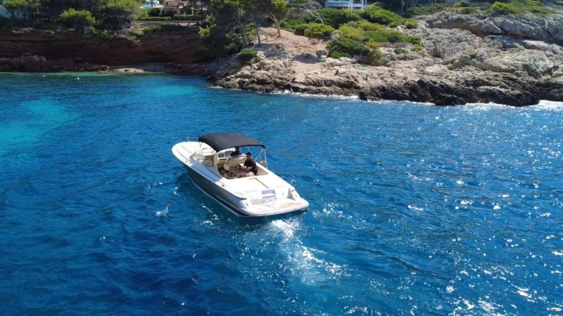 Chris Craft Corsair 28