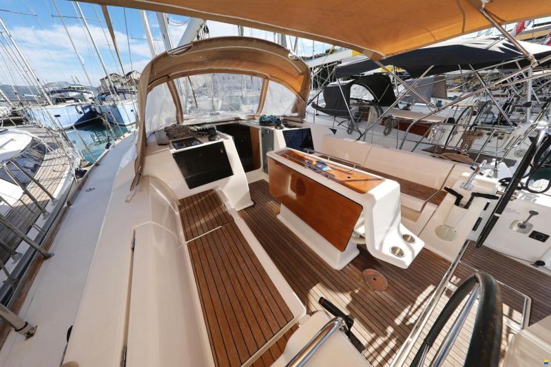 Dufour 412