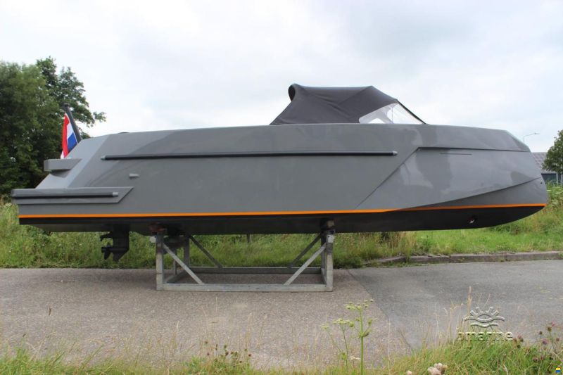 Elite 717 Tender